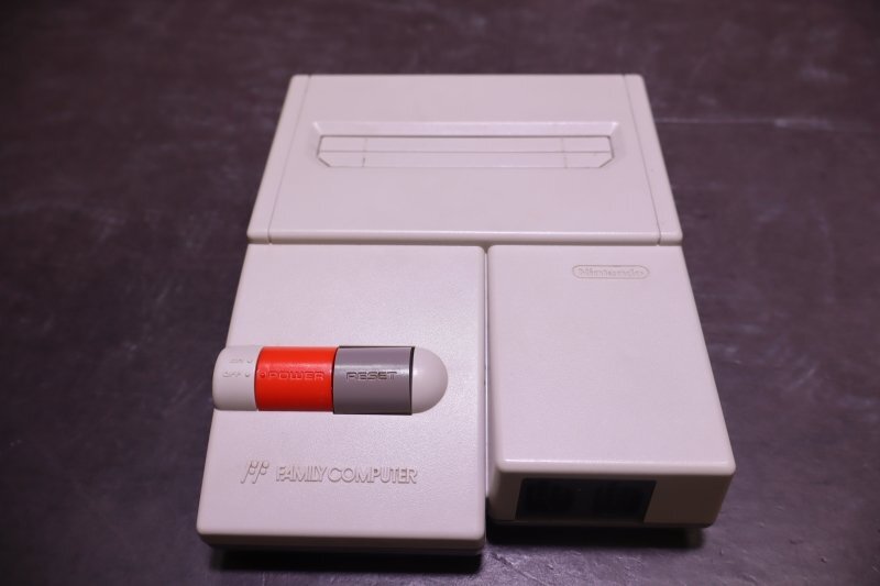 G340【ジャンク品】任天堂 ニューファミコン ファミリー G340【ジャンク品】任天堂 ニューファミコン ファミリー