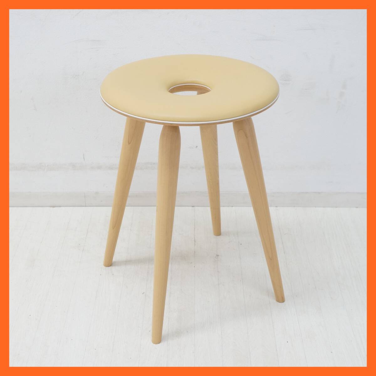 東ハ:【天童木工/Tendo】リングスツール ベージュ系 ② 高さ約44.7㎝ グッドデザイン賞受賞 丸椅子 リビングインテリア ★送料無(wú)料★