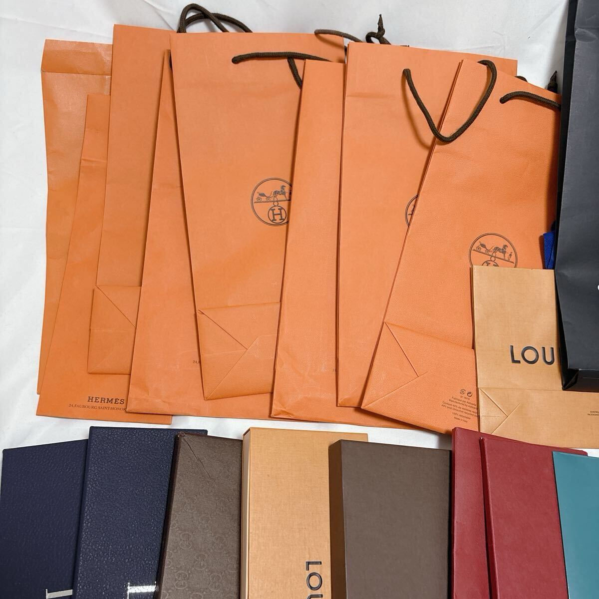 ショッパー 紙袋 ブランド LOUIS VUITTON GUCCI エルメス 箱 ショッパー 紙袋 ブランド LOUIS VUITTON GUCCI エルメス 箱
