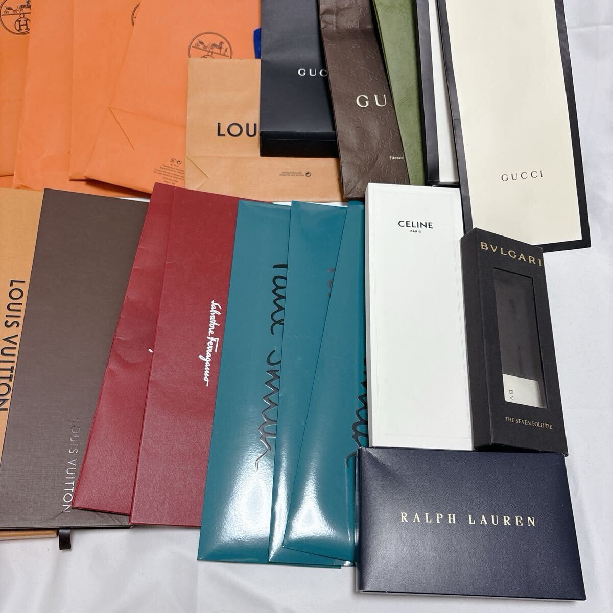 ショッパー 紙袋 ブランド LOUIS VUITTON GUCCI エルメス 箱 ショッパー 紙袋 ブランド LOUIS VUITTON GUCCI エルメス 箱