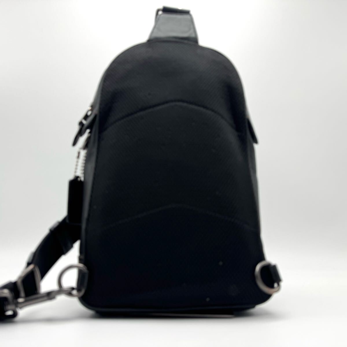 美品】COACH コーチ ボディバッグ グラハム メンズ クロスボディ 美品】COACH コーチ ボディバッグ グラハム メンズ クロスボディ