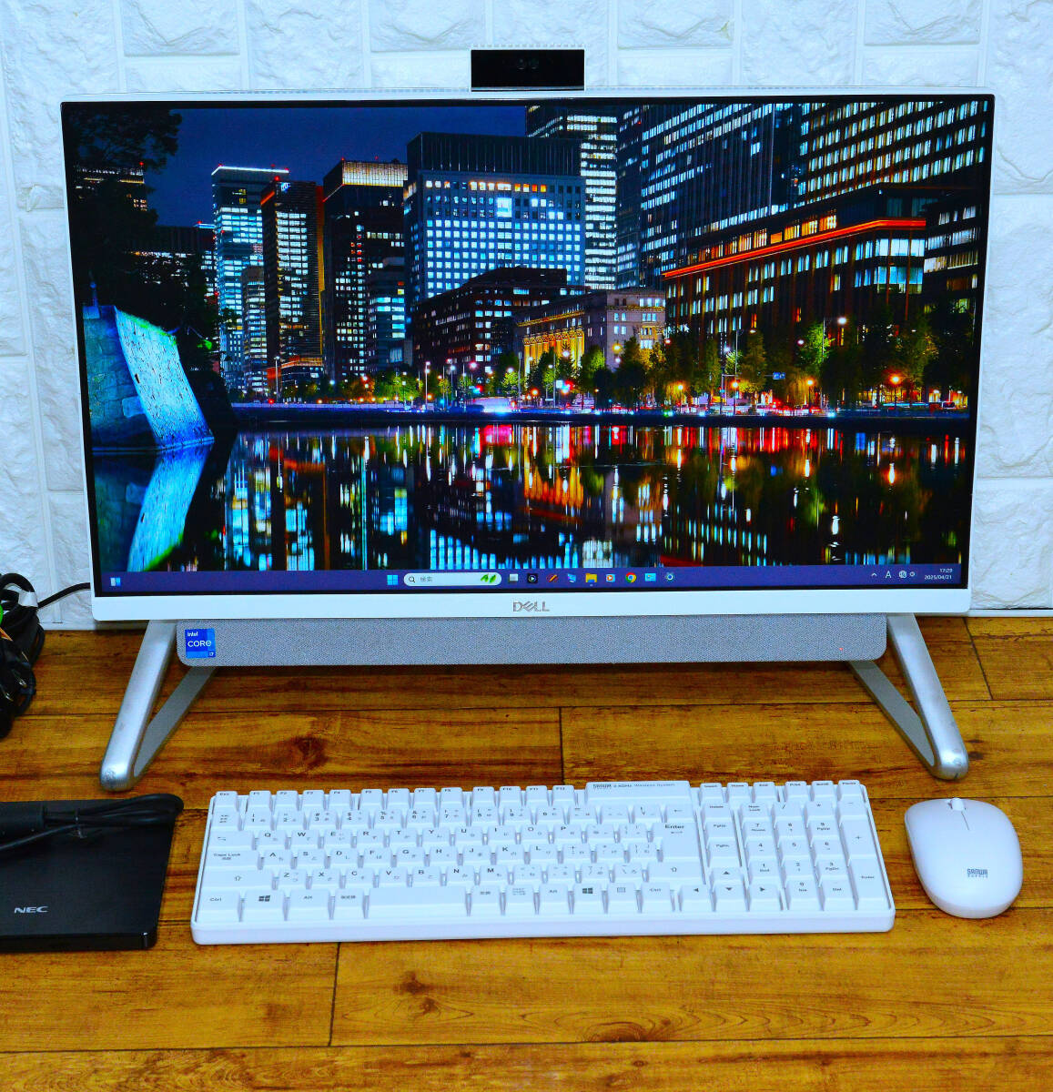 美品 第11世代 i7-1165G7+超高速 M.2 SSD(NVMe) /16GB/1TB/DVD 美品 第11世代 i7-1165G7+超高速 M.2 SSD(NVMe) /16GB/1TB/DVD