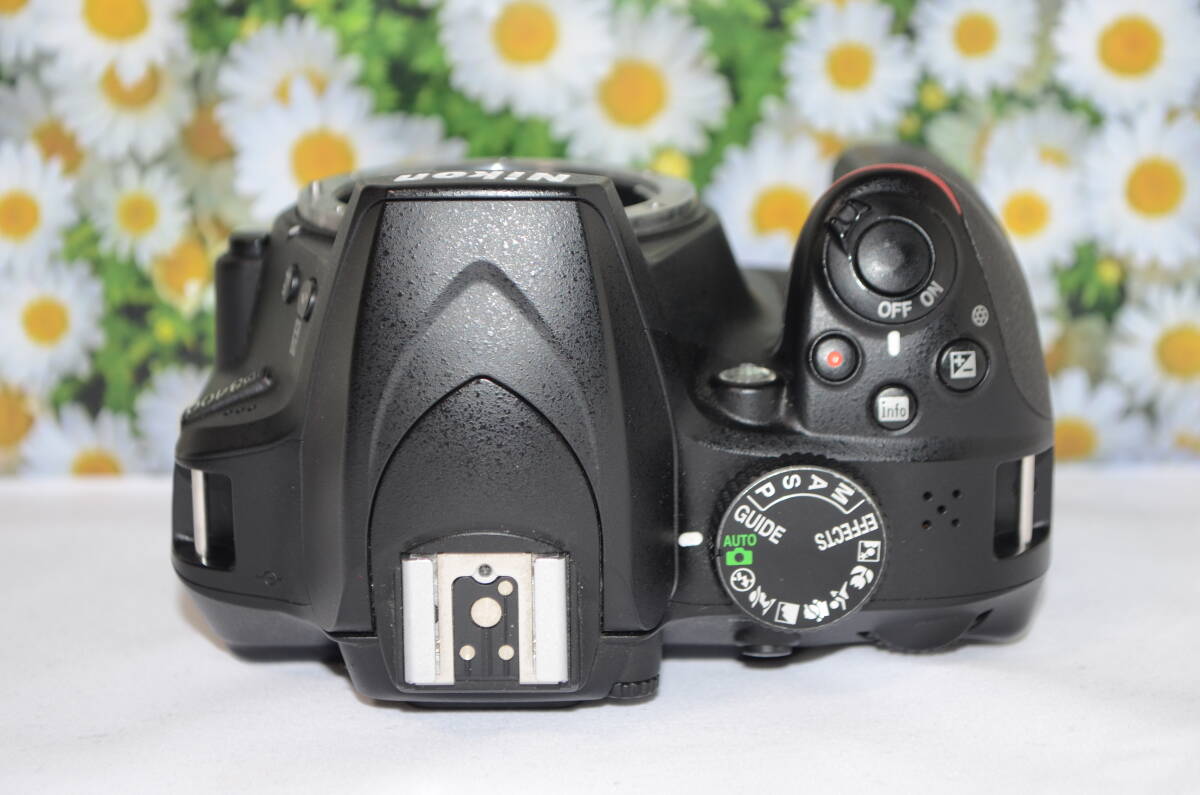 S数2543回 Nikon ニコン D3400 一眼レフ Bluetooth 超高性能 S数2543回 Nikon ニコン D3400 一眼レフ Bluetooth 超高性能