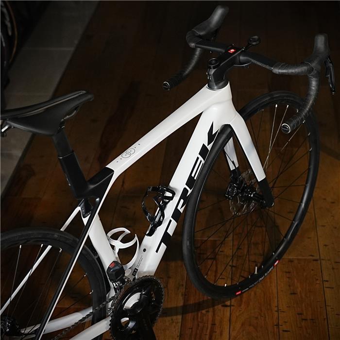 Yahoo!オークション - TREK (トレック) 2024モデル MADONE SL Yahoo!オークション - TREK (トレック) 2024モデル MADONE SL