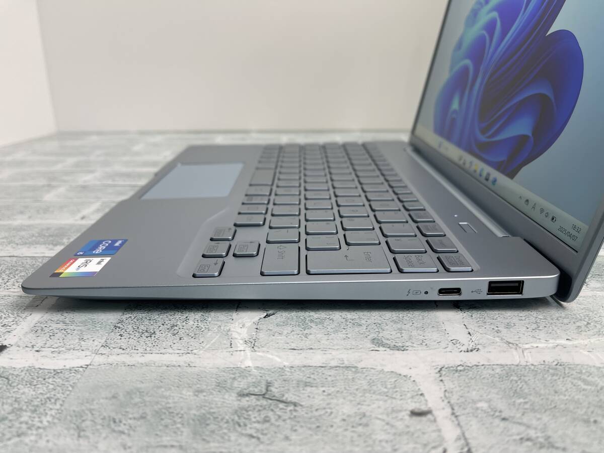 富士通 LIFEBOOK CH75/G3 ノートパソコン 第12世代Intel Core i5-1240P メモリ8GB+SSD512GB 指紋認(rèn)証 13.3型WUXGA Win11 送料無(wú)料 N7J982