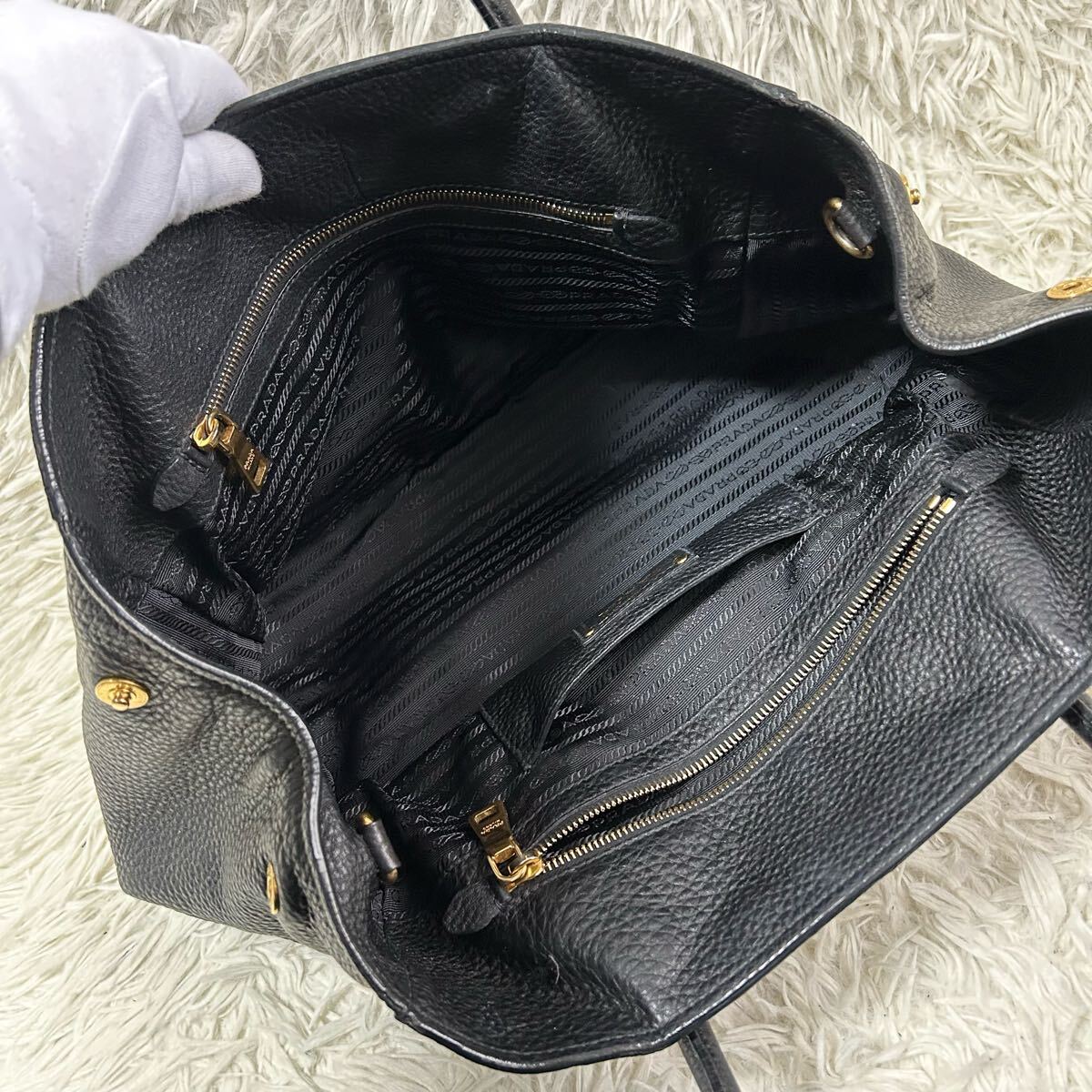 ○美品○PRADA プラダ 2way ハンドバッグ ショルダーバッグ 鞄 ○美品○PRADA プラダ 2way ハンドバッグ ショルダーバッグ 鞄
