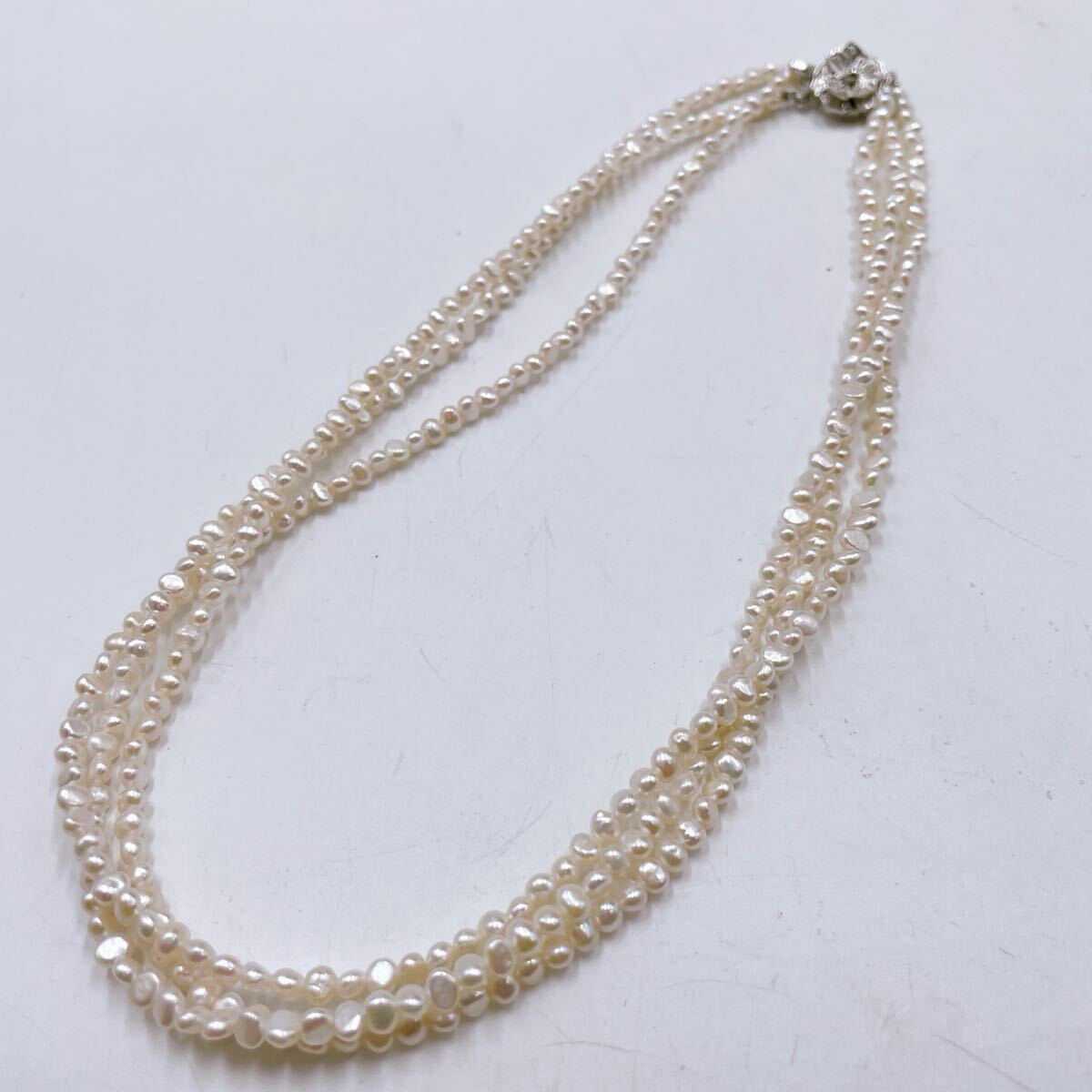 3連】真珠 43cm ホワイト ネックレス アクセサリー SILVER pearl 3連】真珠 43cm ホワイト ネックレス アクセサリー SILVER pearl