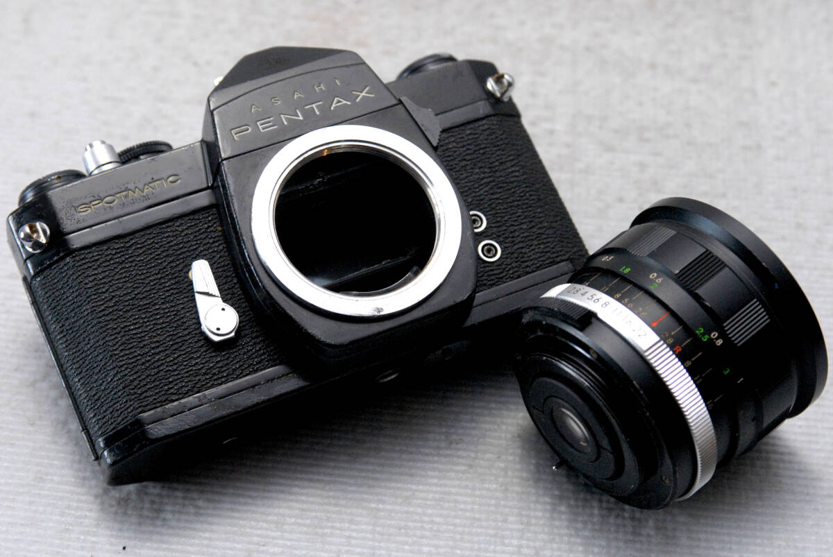 PENTAX ペンタックス 昔の高級一眼レフカメラ SP(黒)ボディ + PENTAX ペンタックス 昔の高級一眼レフカメラ SP(黒)ボディ +