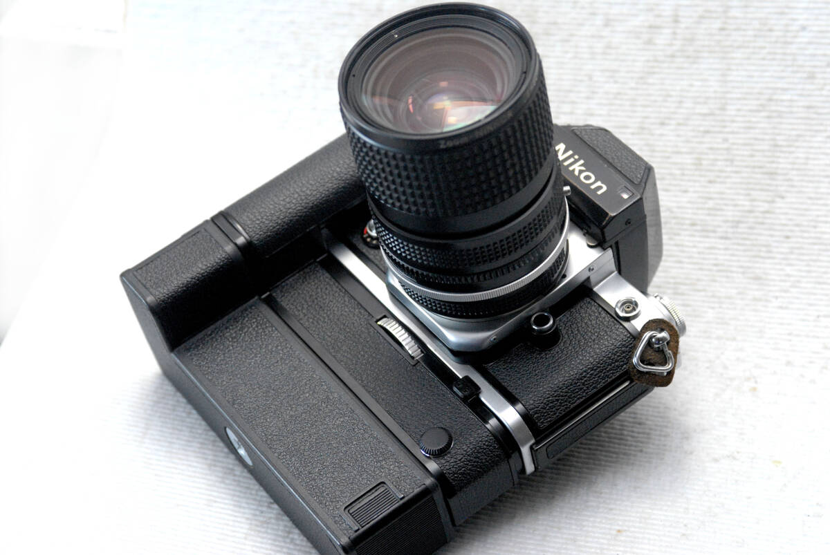 Nikon ニコン 昔の高級一眼レフカメラ F2ボディ +(純正レンズ Nikon ニコン 昔の高級一眼レフカメラ F2ボディ +(純正レンズ