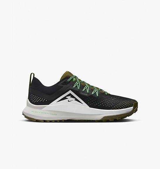 新品 26.0cm NIKE Pegasus trail４ランニング トレイル シューズ ナイキ ペガサス トレイル 4 人気 スポーツ アウトドア 黒 白 靴 箱無(wú)