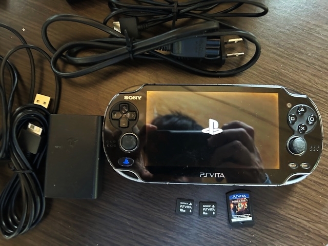 中古】PS VITA PCH-1000 メモリーカード(16GB、8GB) ゲーム 中古】PS VITA PCH-1000 メモリーカード(16GB、8GB) ゲーム