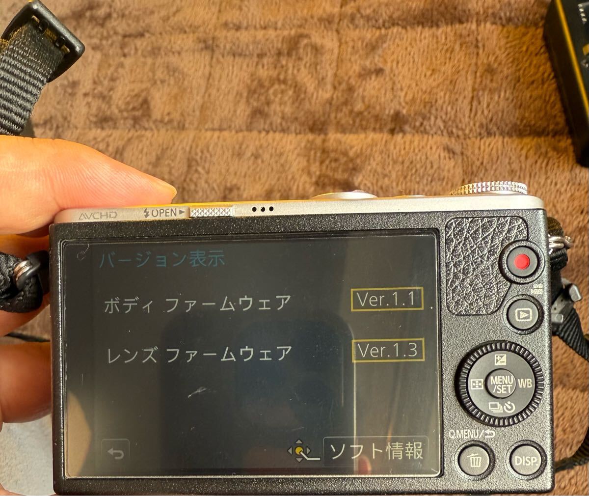 LUMIX DMC-GM1 パナソニックDMWーHGR1ハンドグリップ付き レンズ LUMIX DMC-GM1 パナソニックDMWーHGR1ハンドグリップ付き レンズ