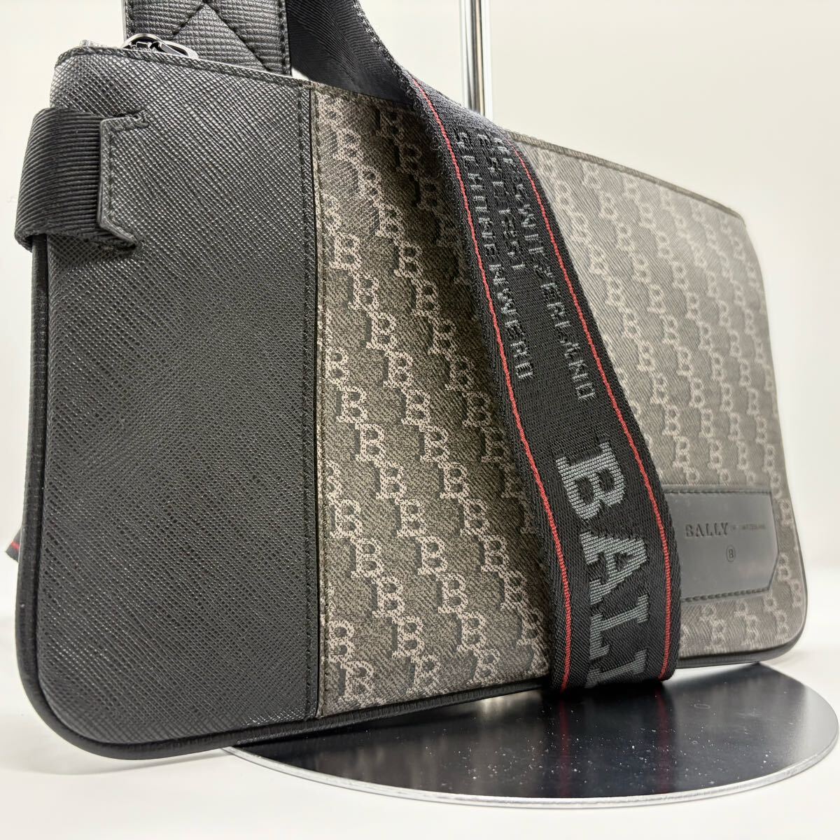 極美品/近年モデル○BALLY バリー ショルダーバッグ サコッシュ 極美品/近年モデル○BALLY バリー ショルダーバッグ サコッシュ