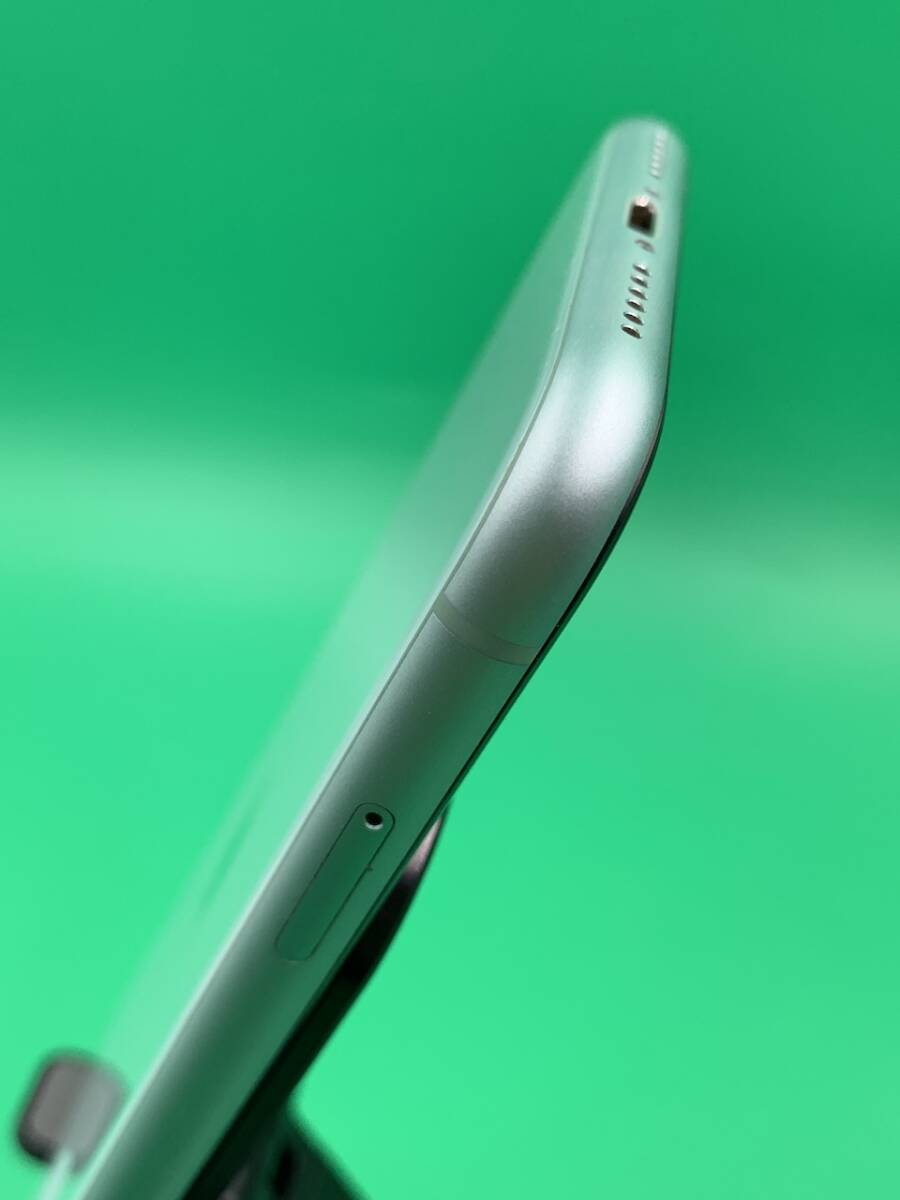 バッテリー新品 iPhone 11 64GB SIMフリー 格安SIM可 KDDI バッテリー新品 iPhone 11 64GB SIMフリー 格安SIM可 KDDI