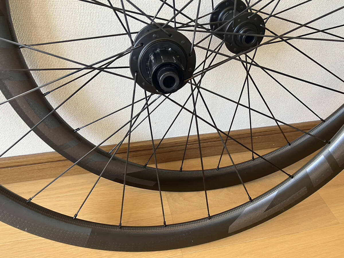 美品 ZIPP 303 内幅25mm フックレス Firecrest 40mmハイト 美品 ZIPP 303 内幅25mm フックレス Firecrest 40mmハイト