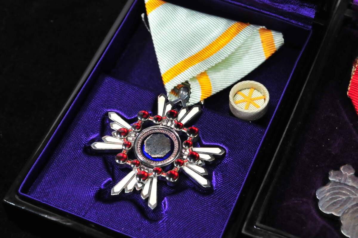 勲章・記章】 まとめ品 日清戦争従軍記章・明治二十七八年従軍 勲章・記章】 まとめ品 日清戦争従軍記章・明治二十七八年従軍