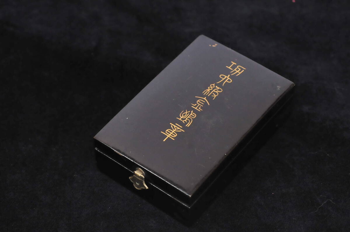 勲章】 功六級金鵄勲章 略綬 ケース有 微章 装備品 日本軍 勲章】 功六級金鵄勲章 略綬 ケース有 微章 装備品 日本軍