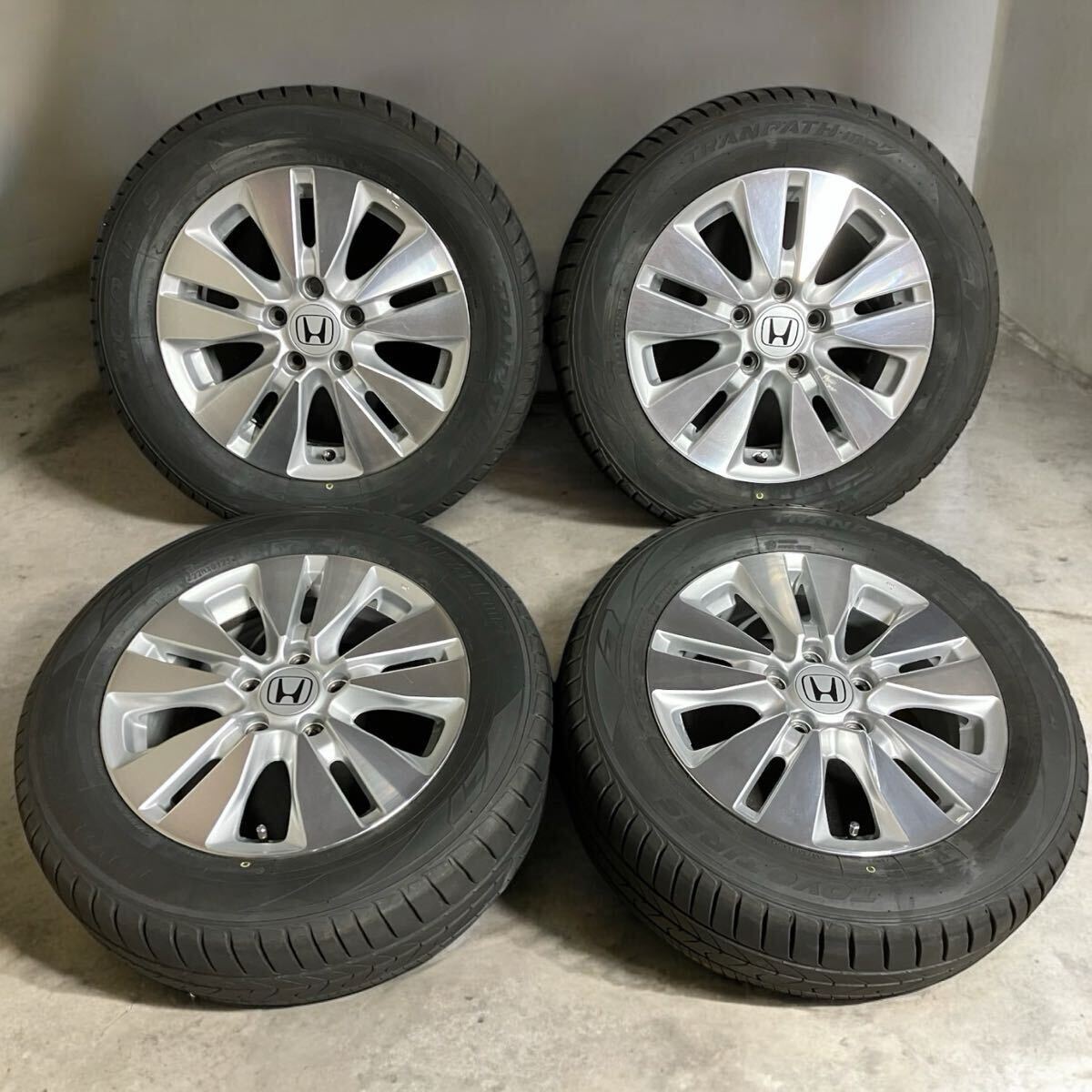 2025年製TOYO付 ステップワゴン 205/60R16 6J+50 5穴 PCD114.3 2025年製TOYO付 ステップワゴン 205/60R16 6J+50 5穴 PCD114.3