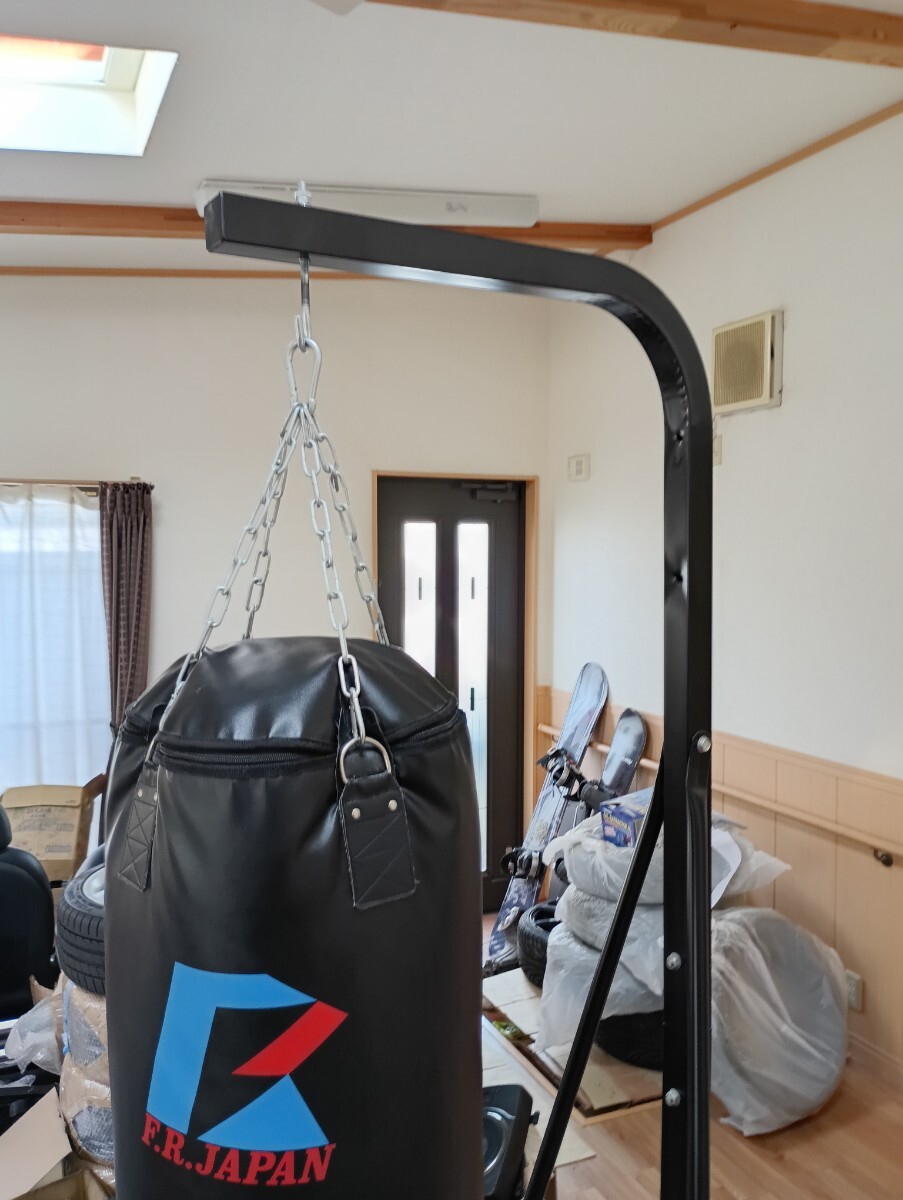 引き取り限定) サンドバッグ&サンドバッグスタンド 引き取り限定) サンドバッグ&サンドバッグスタンド