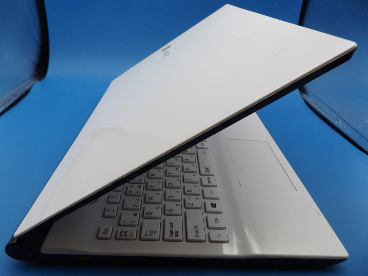 第6世代Core i3☆新品SSD512GB☆Win11 Ver.24H2☆NEC LaVie 第6世代Core i3☆新品SSD512GB☆Win11 Ver.24H2☆NEC LaVie