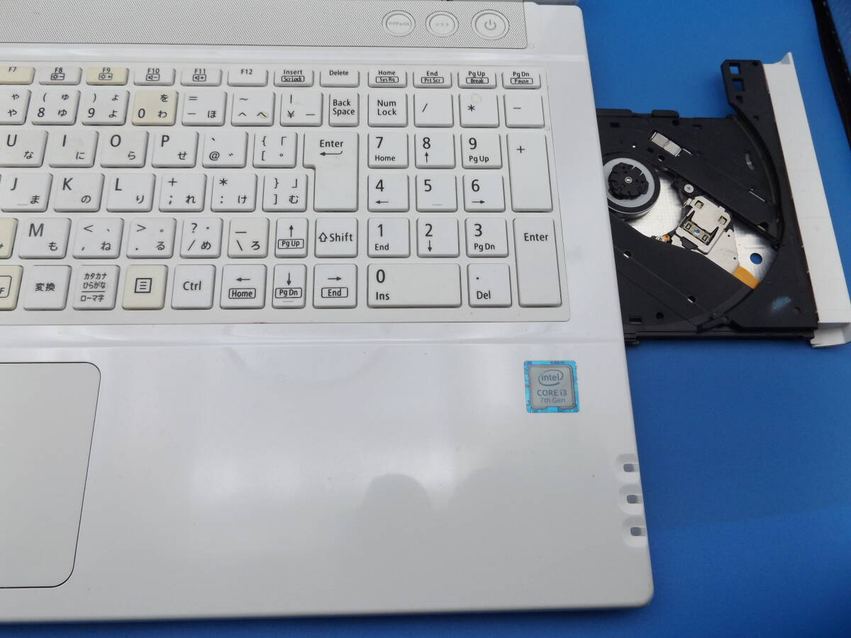 第7世代Core i3☆新品SSD512GB☆Win11 Ver.24H2☆NEC LaVie 第7世代Core i3☆新品SSD512GB☆Win11 Ver.24H2☆NEC LaVie