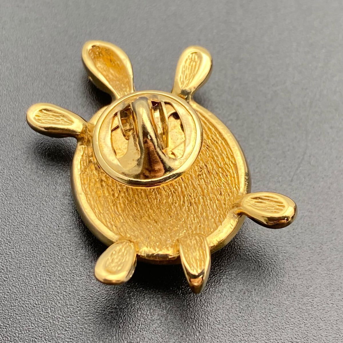 希少・極美品】Christian Dior クリスチャンディオール ブローチ 希少・極美品】Christian Dior クリスチャンディオール ブローチ
