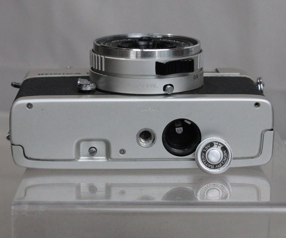041420 【ジャンク品 コニカ】 Konica C35 HEXANON 38mm F2.8 単 041420 【ジャンク品 コニカ】 Konica C35 HEXANON 38mm F2.8 単