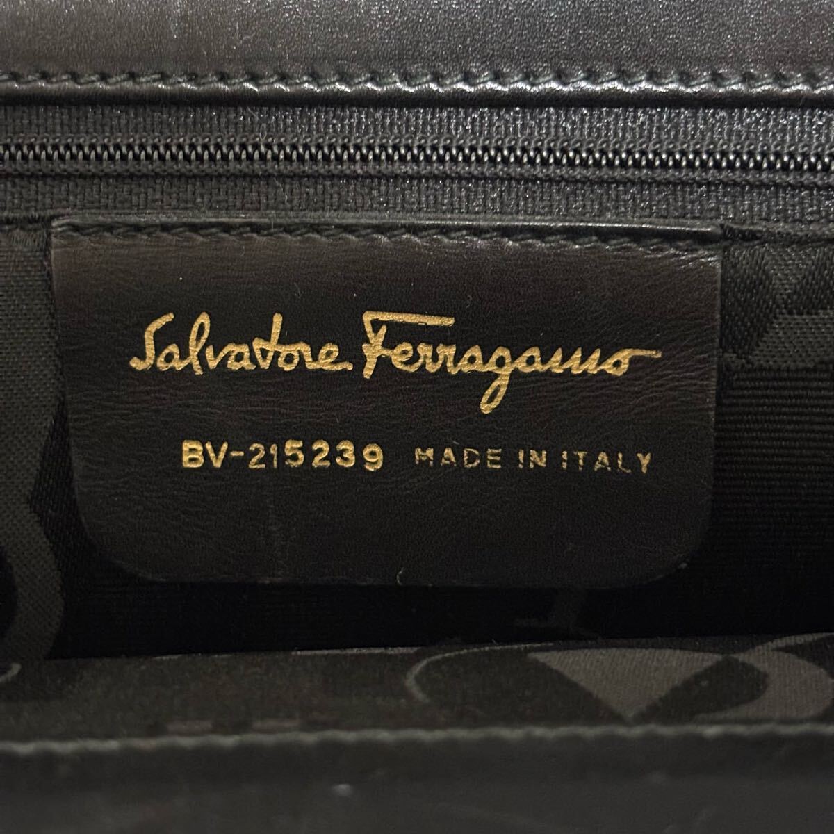 Ferragamo フェラガモ ガンチーニ 2way ハンドバッグ ショルダー Ferragamo フェラガモ ガンチーニ 2way ハンドバッグ ショルダー