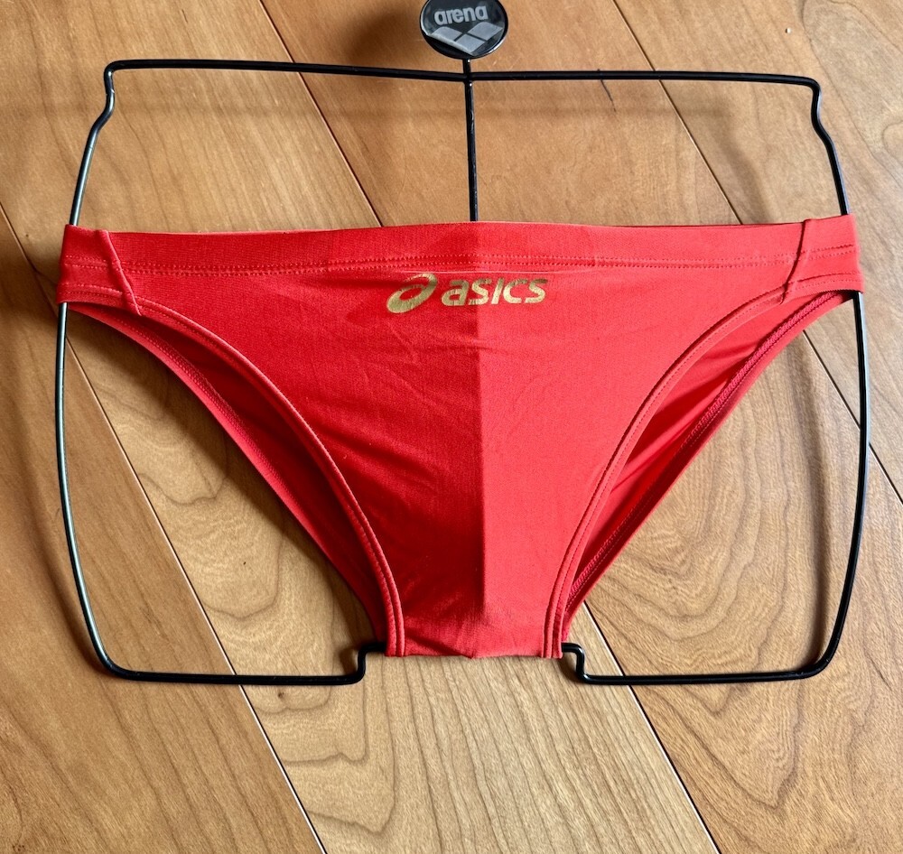 美品】asics / ライフセーバー使用品 / ハイドロCD / レッド 美品】asics / ライフセーバー使用品 / ハイドロCD / レッド