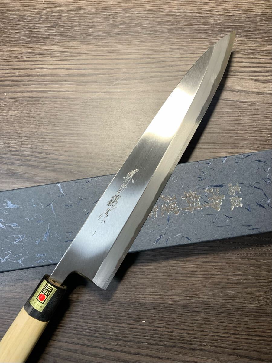 堺打刃物】身卸 出刃 白ニ鋼 包丁 9寸 水牛角柄 和包丁 片刃 堺打刃物】身卸 出刃 白ニ鋼 包丁 9寸 水牛角柄 和包丁 片刃