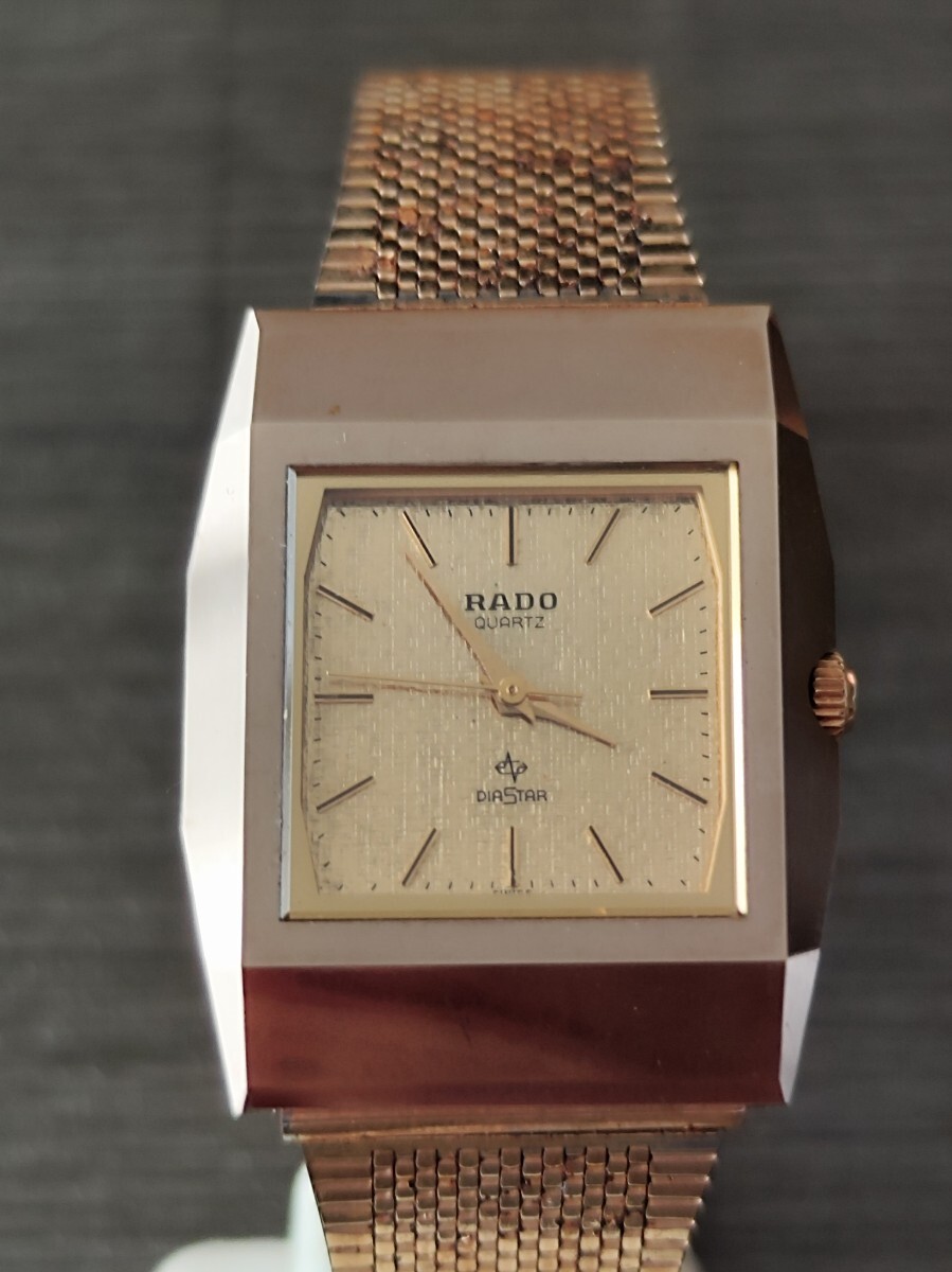 稼働品 RADO メンズ腕時計 ゴールド文字盤 三針 新品電池 稼働品 RADO メンズ腕時計 ゴールド文字盤 三針 新品電池
