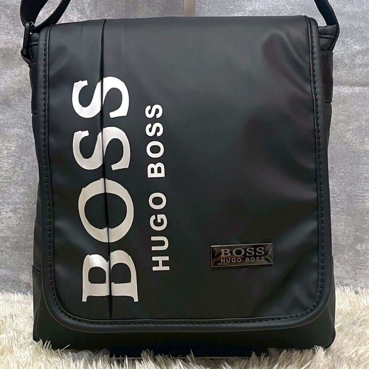 1円? 極美品 HUGO BOSS ヒューゴボス ボディバッグ ショルダーバッグ レザー ブラック 黒 メンズ デカロゴ サコッシュ メッセンジャー