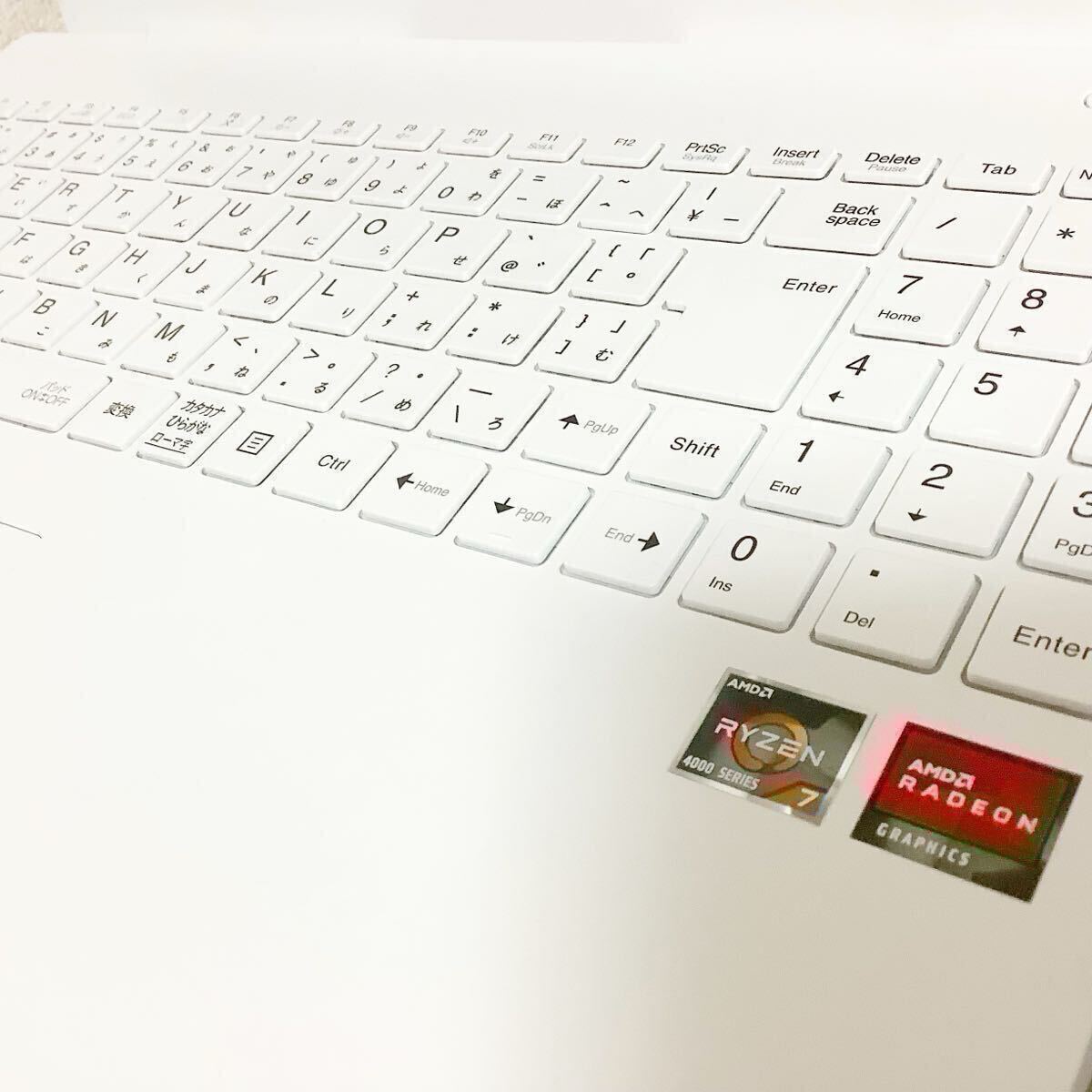 ☆未使用に近い☆爆速CPU☆Ryzen 7 4700U☆新品メモリ16GB+新品M ☆未使用に近い☆爆速CPU☆Ryzen 7 4700U☆新品メモリ16GB+新品M