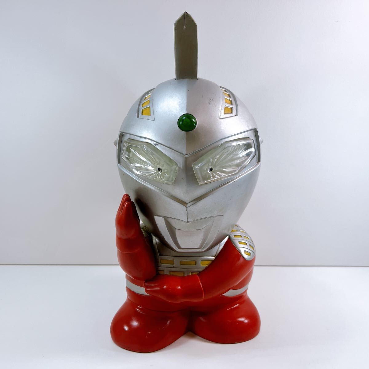 319【中古】RUNA ラナ 円谷プロ ウルトラセブン 貯金箱 ビッグ 319【中古】RUNA ラナ 円谷プロ ウルトラセブン 貯金箱 ビッグ