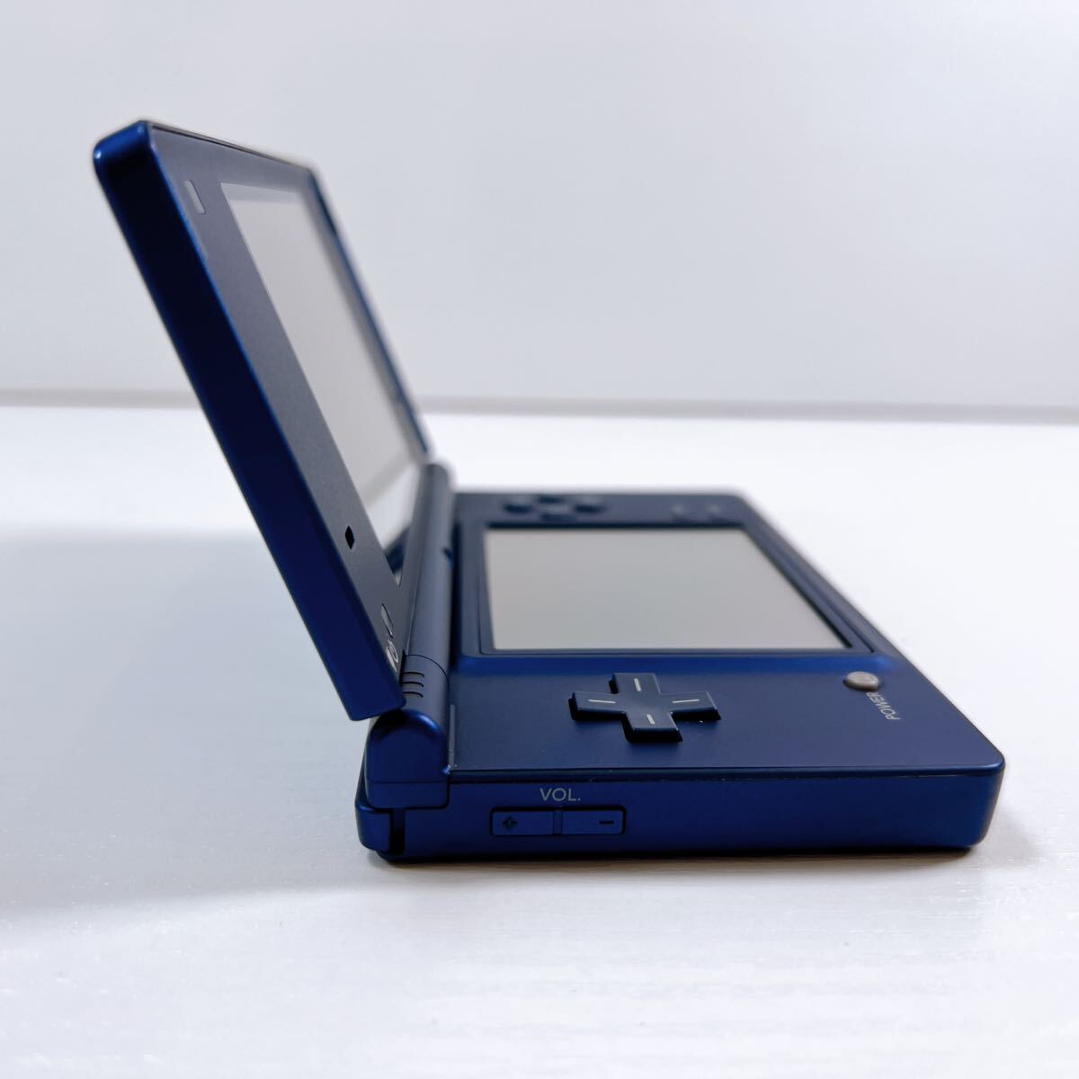 397【中古】Nintendo DS i 本体 TWL-001 ネイビー ニンテンドー 397【中古】Nintendo DS i 本体 TWL-001 ネイビー ニンテンドー
