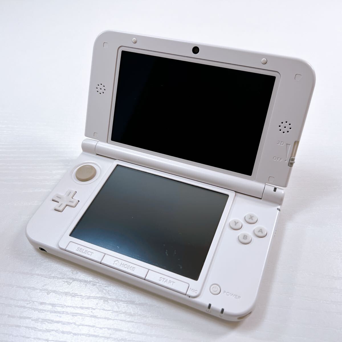 324【中古】Nintendo 3DS LL SPR-001 モンスターハンター4 324【中古】Nintendo 3DS LL SPR-001 モンスターハンター4