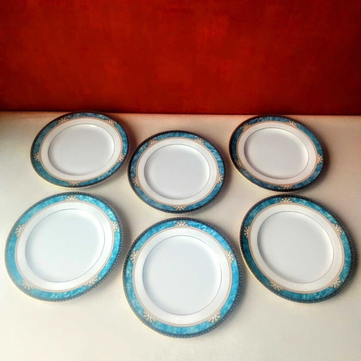 廃盤・黒壺・英国製◇ WEDGWOOD◇CURZON◇17.5cm プレート 6枚 廃盤・黒壺・英国製◇ WEDGWOOD◇CURZON◇17.5cm プレート 6枚