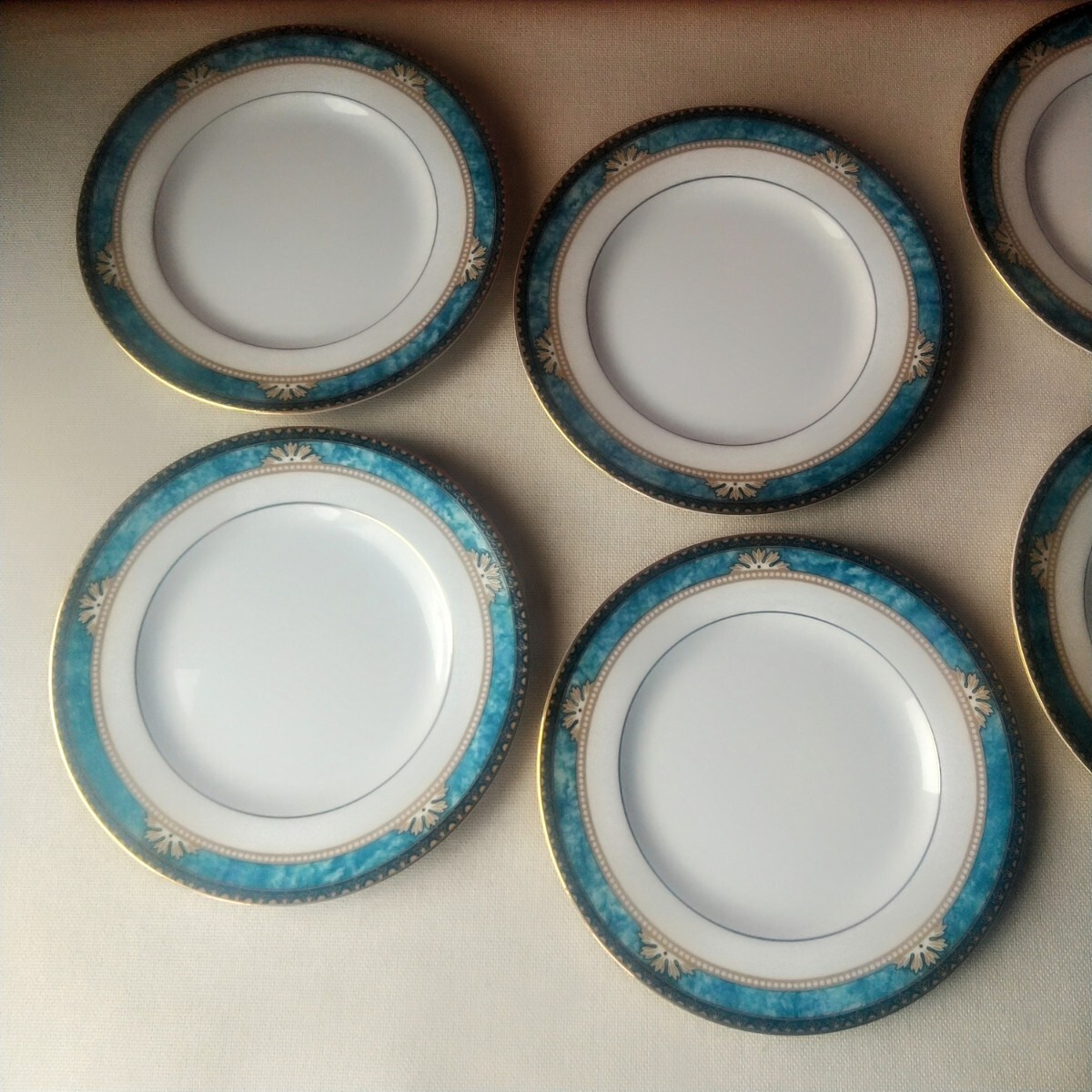 廃盤・黒壺・英国製◇ WEDGWOOD◇CURZON◇17.5cm プレート 6枚