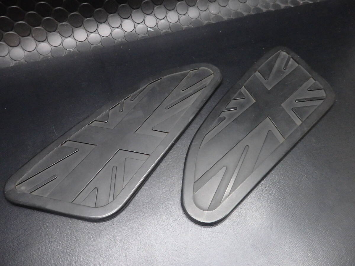 汎用 タンクニーグリップパッド 左右 ユニオンジャック柄 YG04②_画像2