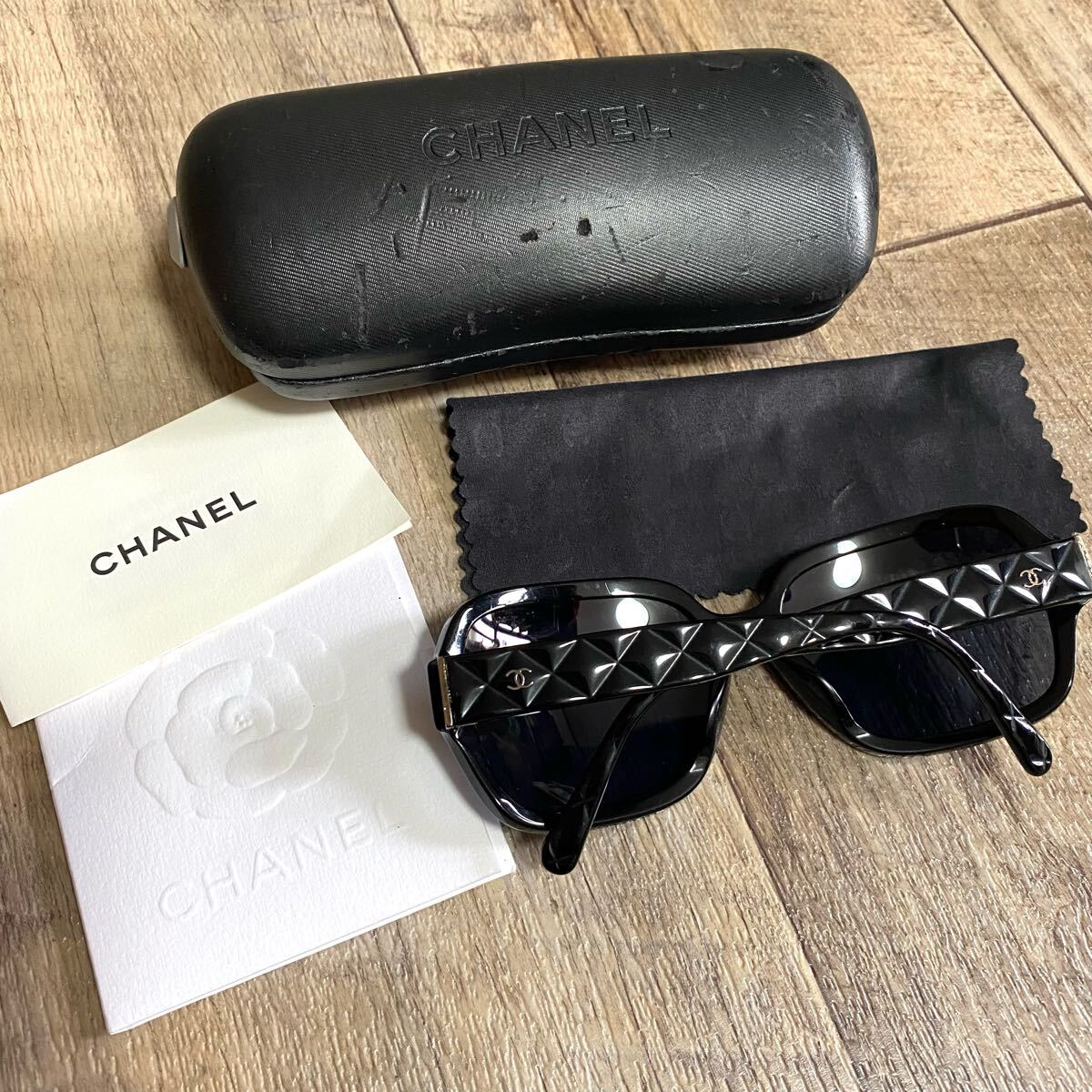 正規品 CHANEL シャネル ココマーク マトラッセ サングラス 黒 正規品 CHANEL シャネル ココマーク マトラッセ サングラス 黒
