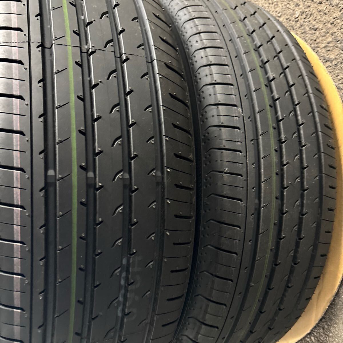 225/60R18 YOKOHAMA ADVAN V03 2025年1周目製造 4本 新車外し 225/60R18 YOKOHAMA ADVAN V03 2025年1周目製造 4本 新車外し