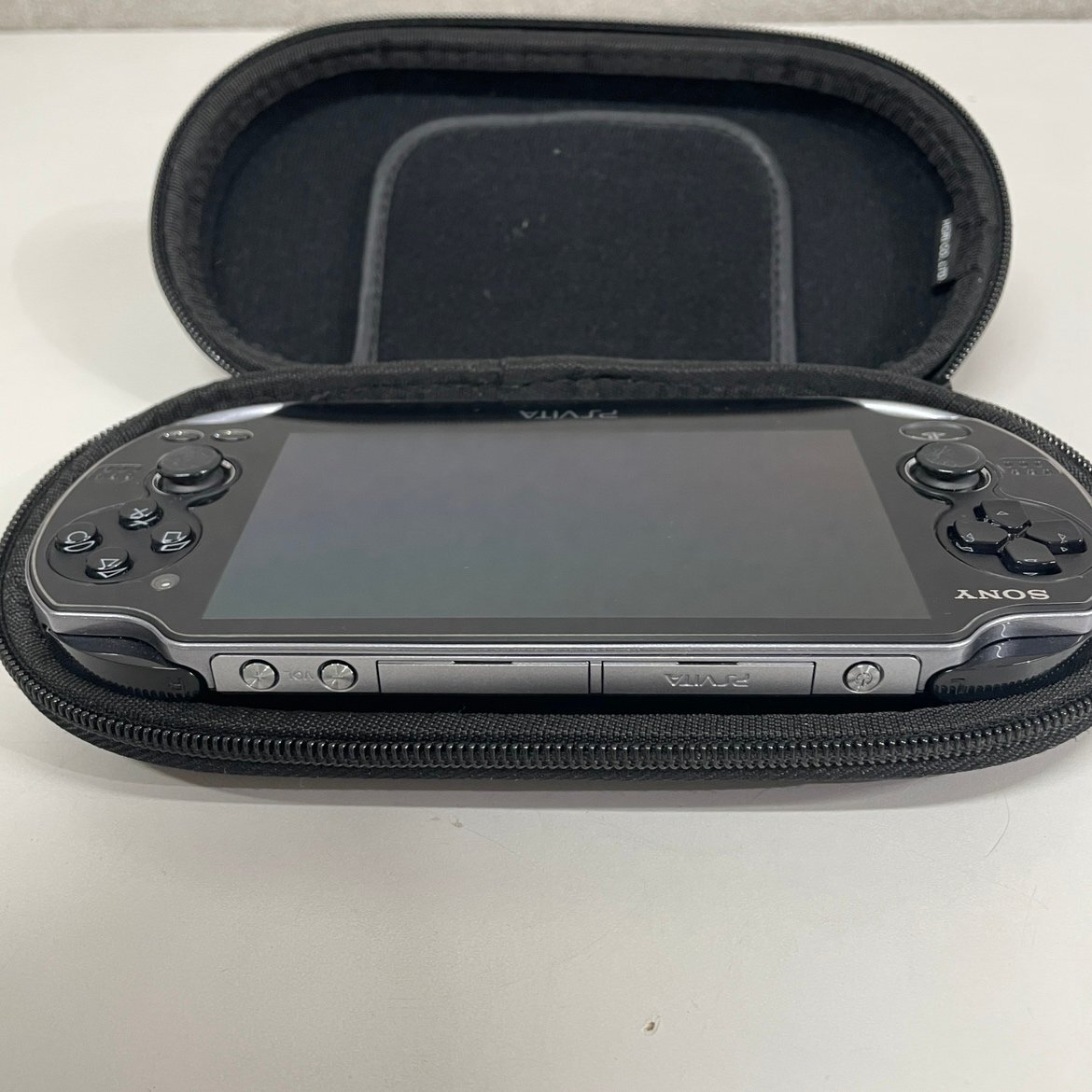 31】☆1円~ 美品 SONY PSVITA PCH-1000 クリスタル・ブラック 31】☆1円~ 美品 SONY PSVITA PCH-1000 クリスタル・ブラック