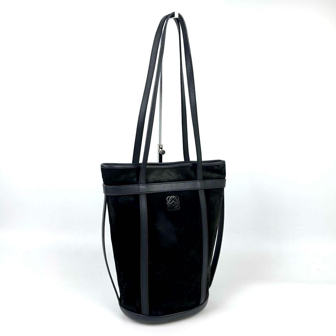 美品 LOEWE ロエベ ワンショルダー 肩掛け アナグラム ロゴ型 美品 LOEWE ロエベ ワンショルダー 肩掛け アナグラム ロゴ型