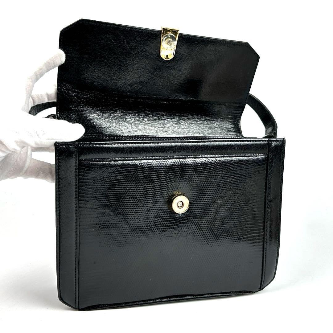 美品】Yves Saint Laurent イヴサンローラン ショルダーバッグ 美品】Yves Saint Laurent イヴサンローラン ショルダーバッグ