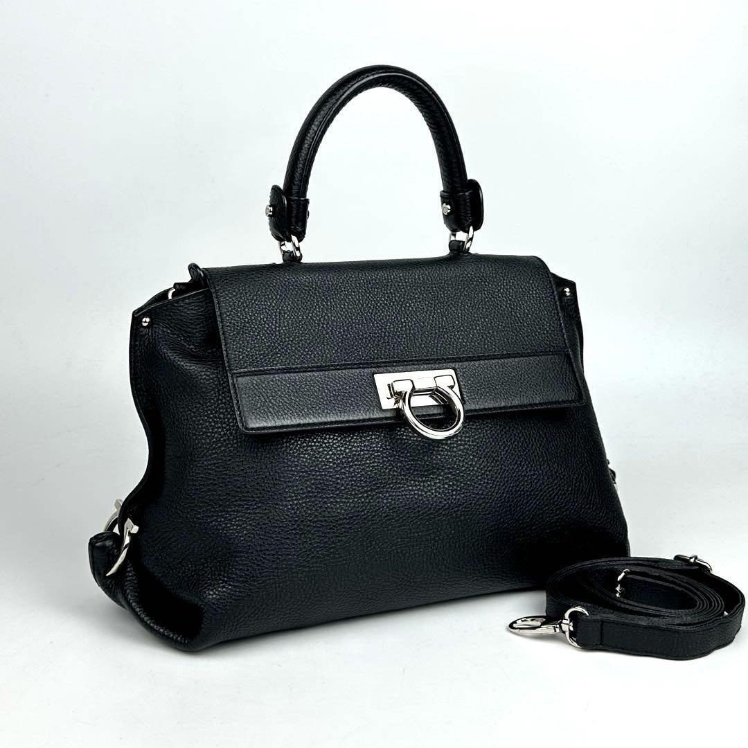 美品 Salvatore Ferragamo フェラガモ ハンドバッグ 2way 美品 Salvatore Ferragamo フェラガモ ハンドバッグ 2way