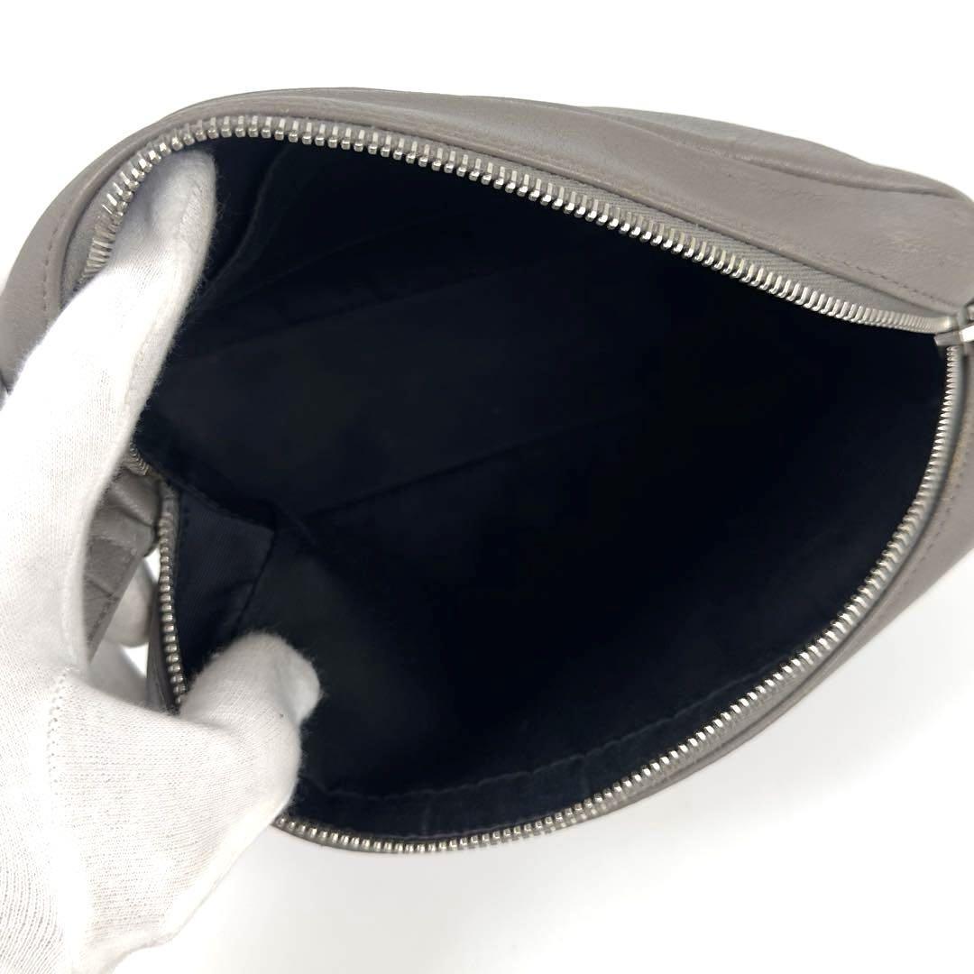 美品】SAINT LAURENT サンローラン ショルダーバッグ YSL 美品】SAINT LAURENT サンローラン ショルダーバッグ YSL