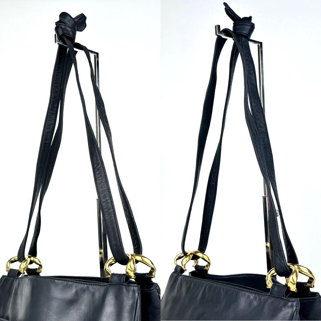 美品 LOEWE ロエベ ワンショルダー 肩掛け アナグラム ロゴ型 美品 LOEWE ロエベ ワンショルダー 肩掛け アナグラム ロゴ型