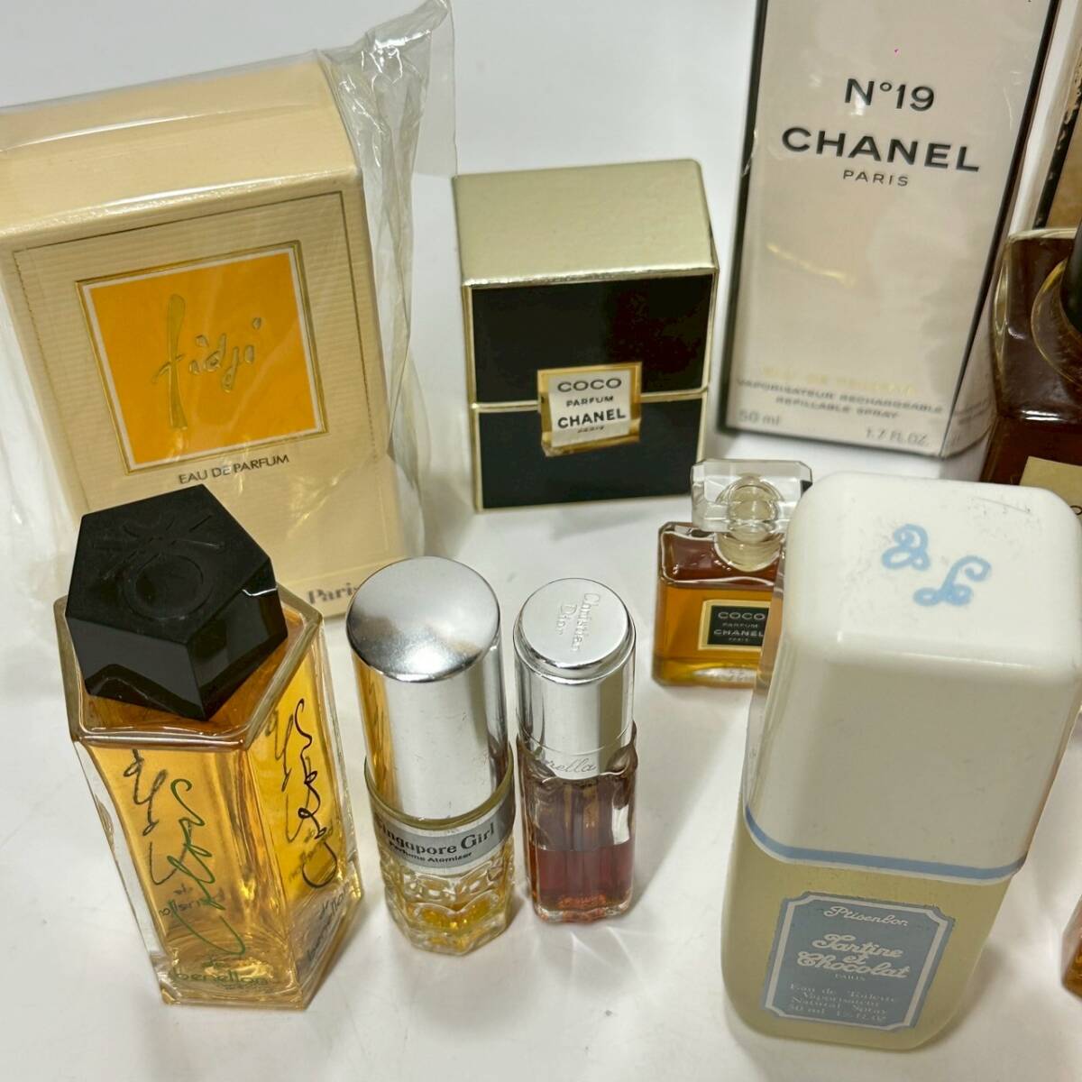 ☆ 1円〜【27点まとめ売り】 香水 まとめ売り Dior CHANEL GUY ☆ 1円〜【27点まとめ売り】 香水 まとめ売り Dior CHANEL GUY