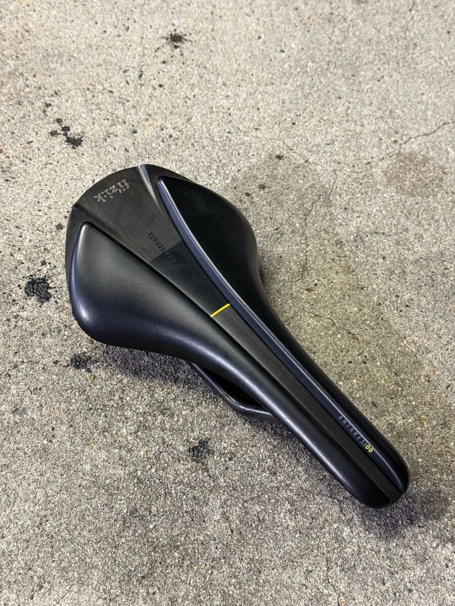 Fizik フィジーク カーボンサドル Versus evo Antares Fizik フィジーク カーボンサドル Versus evo Antares