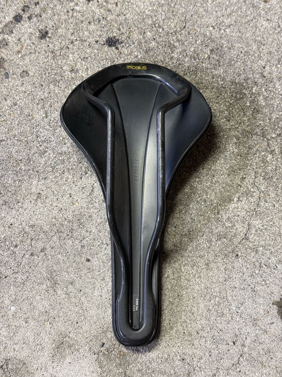 Fizik フィジーク カーボンサドル Versus evo Antares Fizik フィジーク カーボンサドル Versus evo Antares